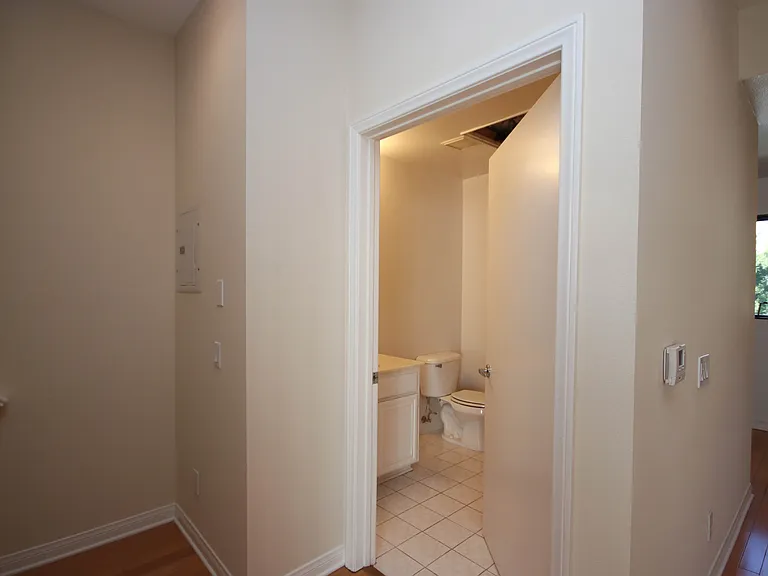 111 S Oak Knoll Ave #203 — Photo 12