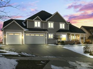 4223 Oakmont Trl, Waukesha, WI