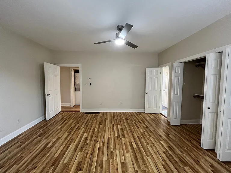 211 Amber St #1 — Photo 14