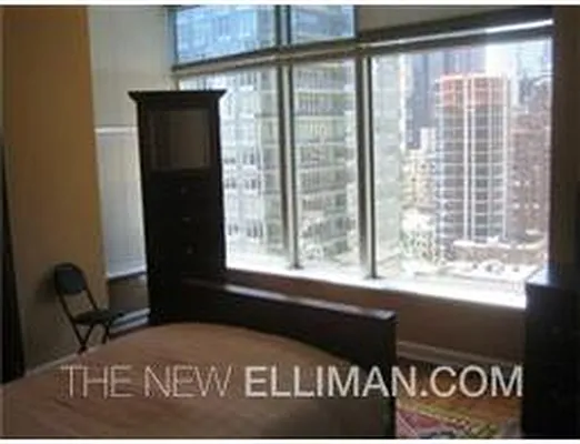 Rented by Douglas Elliman | media 29