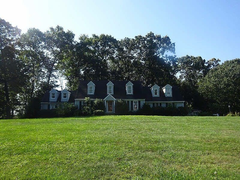 1st image of 2735 Meadow Tree Dr