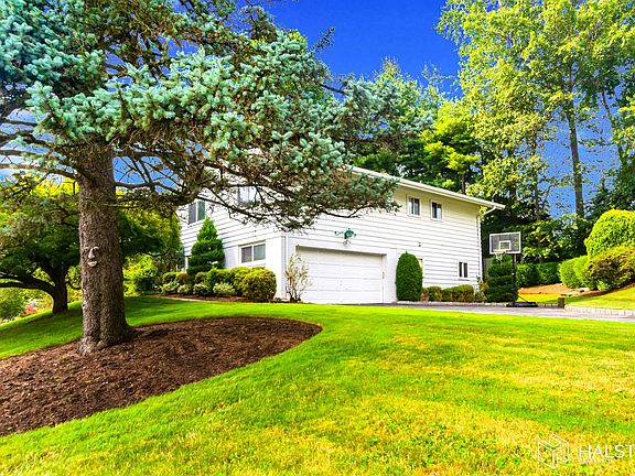 5th image of 31 Lakeshore Dr