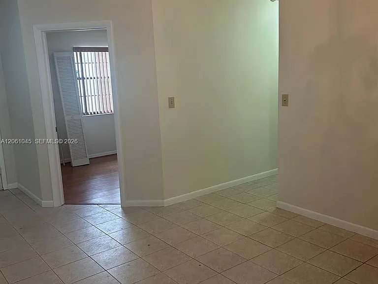 5901 Chester Ln — Photo 6