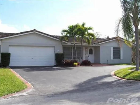 2140 NE 44th Ct, Pompano Beach, FL 33064