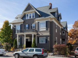 72 West St APT 2, Worcester, MA 01609