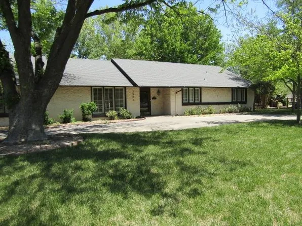2901 Redbird Ln, Enid, OK 73703