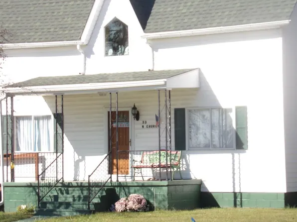 33 W Church St, Raleigh, IL 62977