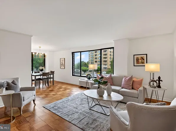 2501 Calvert St NW APT 301, Washington, DC 20008