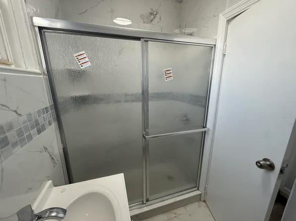 375 Kennedy Boulevard image 10 of 17