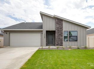 19398 Schooner Ave, Caldwell, ID 83605