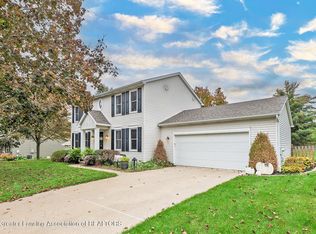 745 Tanbark Dr, Dimondale, MI 48821