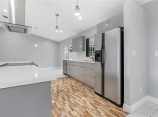 11253 SW 165th Ter, Miami, FL 33157