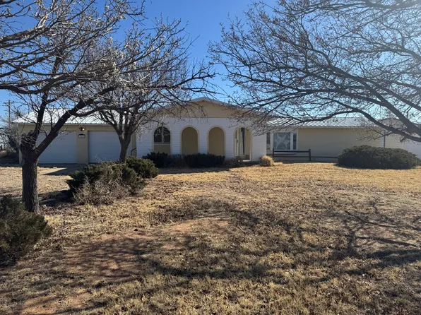 102 Apache Dr, Logan, NM 88426