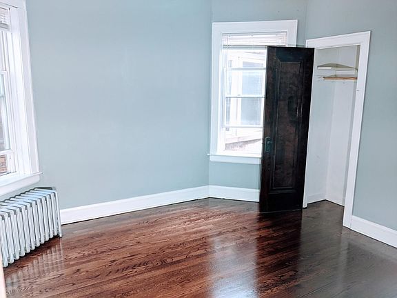 5th image of 3141 N Luna Ave