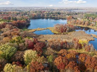 5 Daniels Farm Rd, Gem Lake, MN 55110