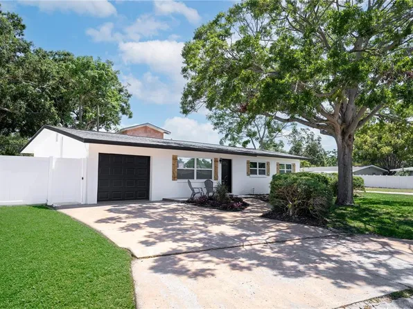 5698 26th Ave N, Saint Petersburg, FL 33710