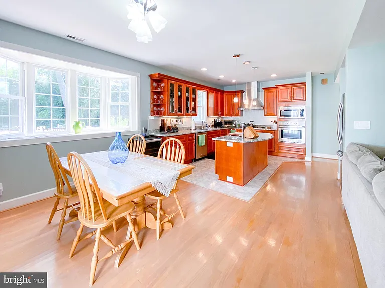 1947 Fay Pl — Photo 14