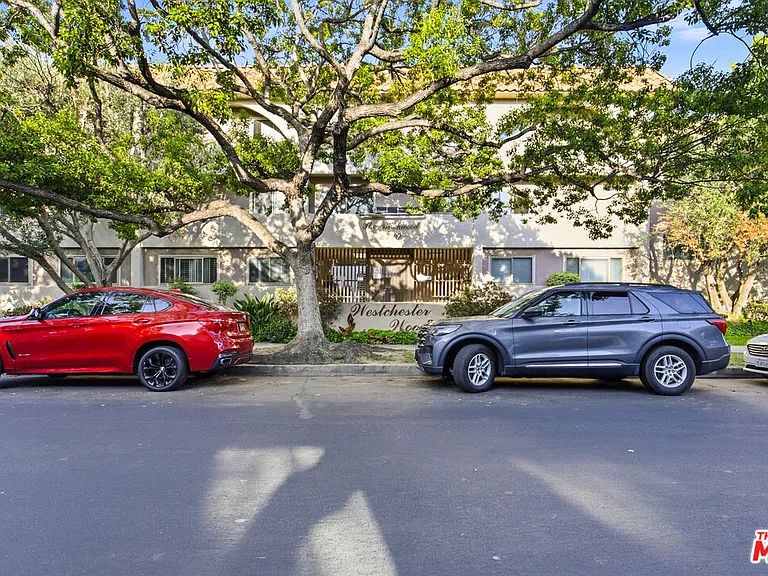 8710 Belford Ave #207B — Photo 21