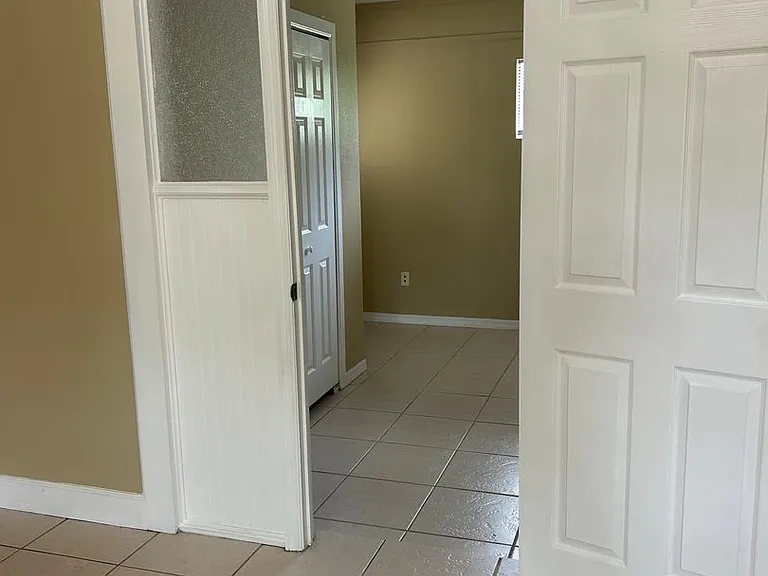 2949 N Covington Dr — Photo 12