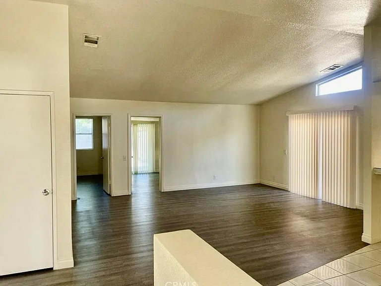 31101 Avenida El Pueblo — Photo 7