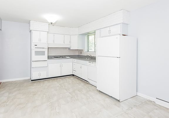 3rd image of 1760 Bobbinray Ave