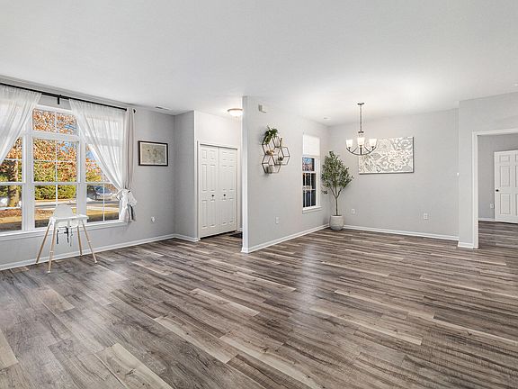 5th image of 6373 Conifer Dr #105