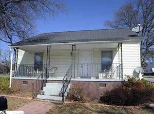 11 Stewart Ave, Greer, SC 29650