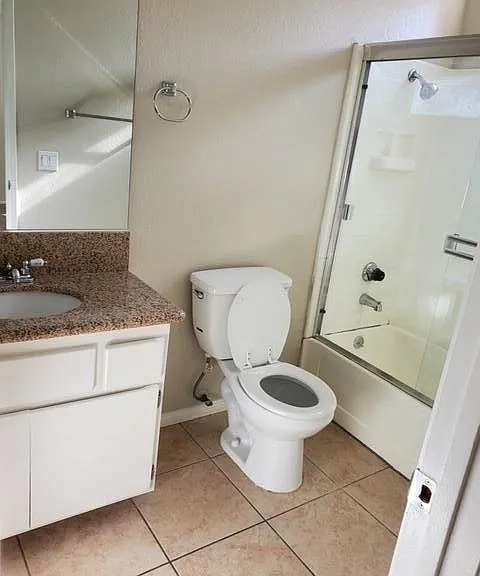 12005 Aspen Cir #D — Photo 8