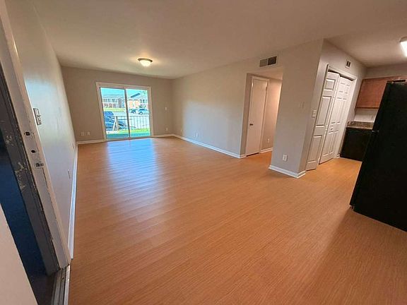 3rd image of 2831 N Ohenry Blvd APT C