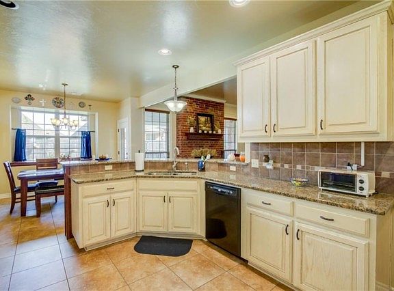 3rd image of 9029 NW 83rd St