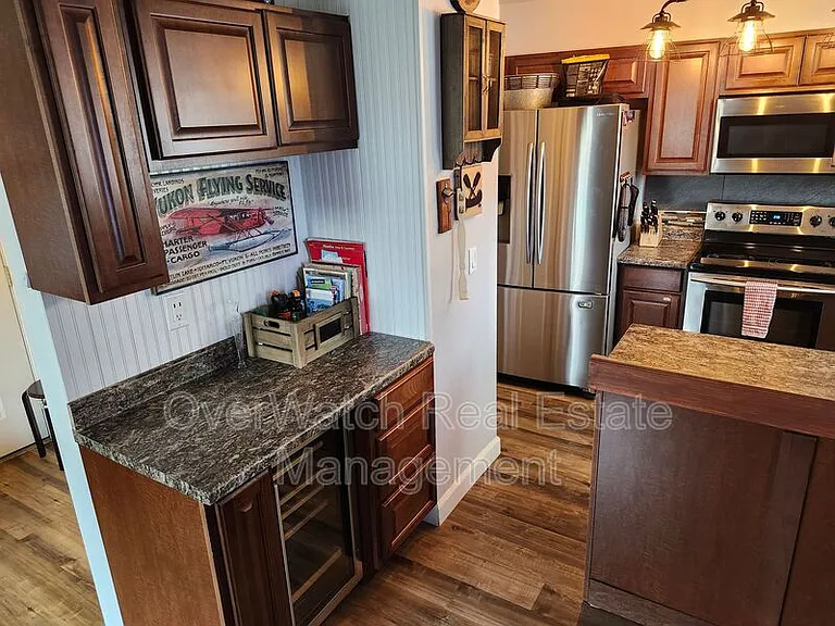 6329 E 32nd Ave #2 — Photo 5
