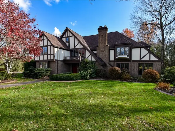 5 Oakhurst Dr, Butler, PA 16002