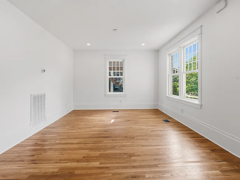 610 Russell St — Photo 27