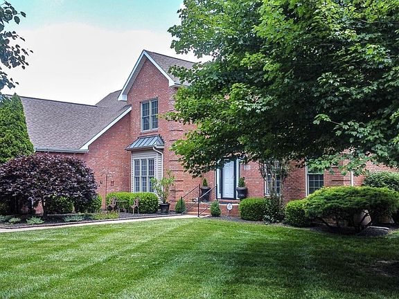 2nd image of 1230 Winslow Way