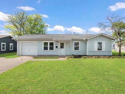 115 NE Taylor St, Burleson, TX, 76028