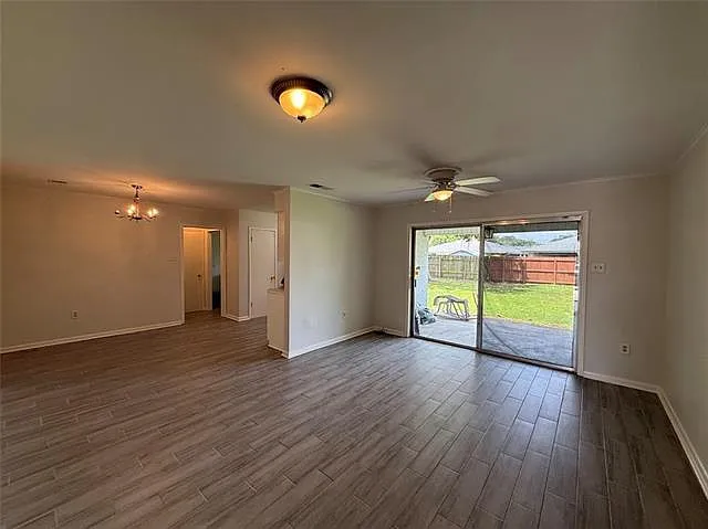 420 E William David Pkwy — Photo 6