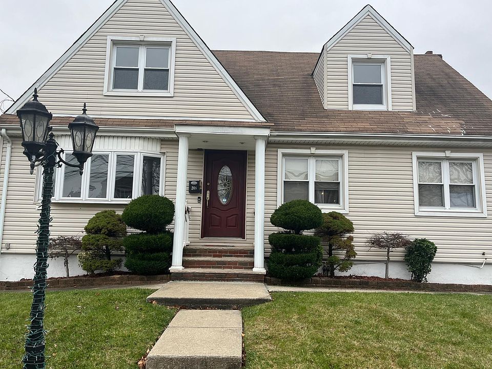 1st image of 206 Mallory Ave #2