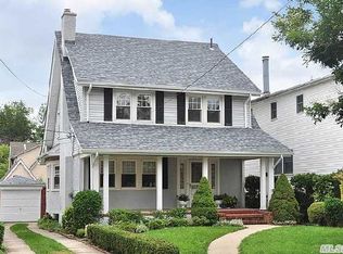 4156 Morgan St, Little Neck, NY 11363