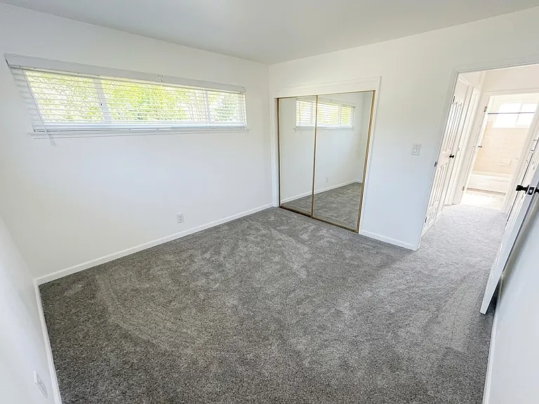 995 Paulson Ct — Photo 7