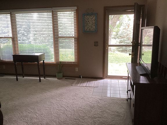 4th image of 30103 Coldwater Ave