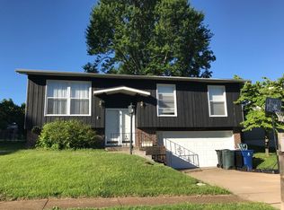 4216 Massabielle Dr, Saint Louis, MO