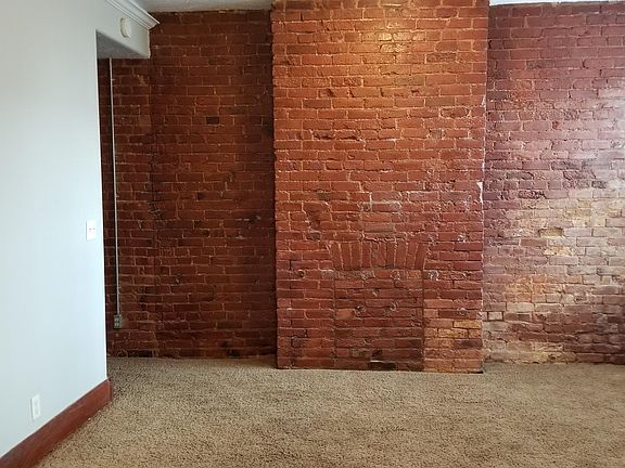3rd image of 2919 Mason St APT 1