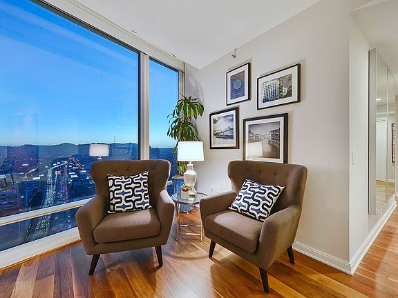 2nd image of 425 1st St Unit 3002