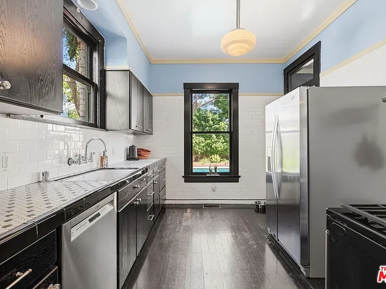 2624 Van Buren Pl — Photo 17