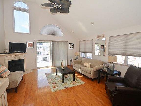 2nd image of 139 58th St #West