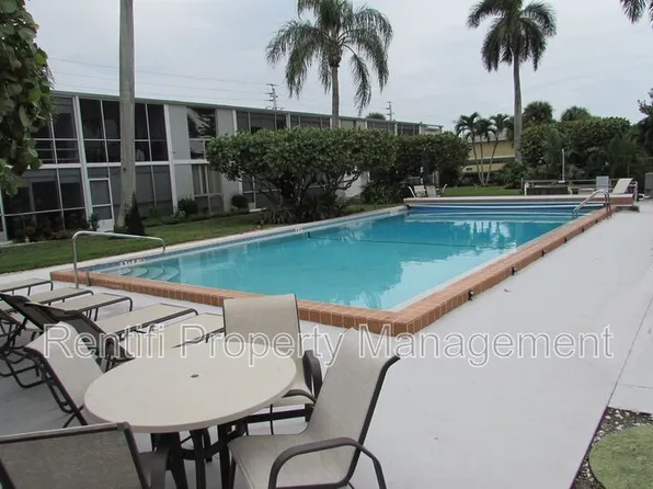 2064 Alamanda Dr APT 1, Naples, FL 34102