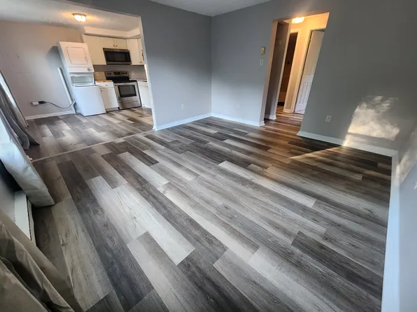 8 Washington St APT 2B, North East, MD 21901