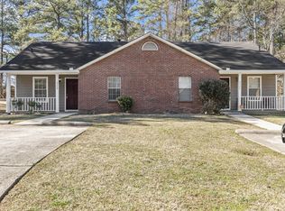 5547 Summer Ln, Atlanta, GA 30349