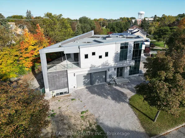40 Tottenham Rd, Toronto, ON M3C 2J4