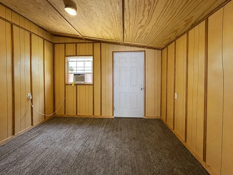 108 Campbell Ln — Photo 7